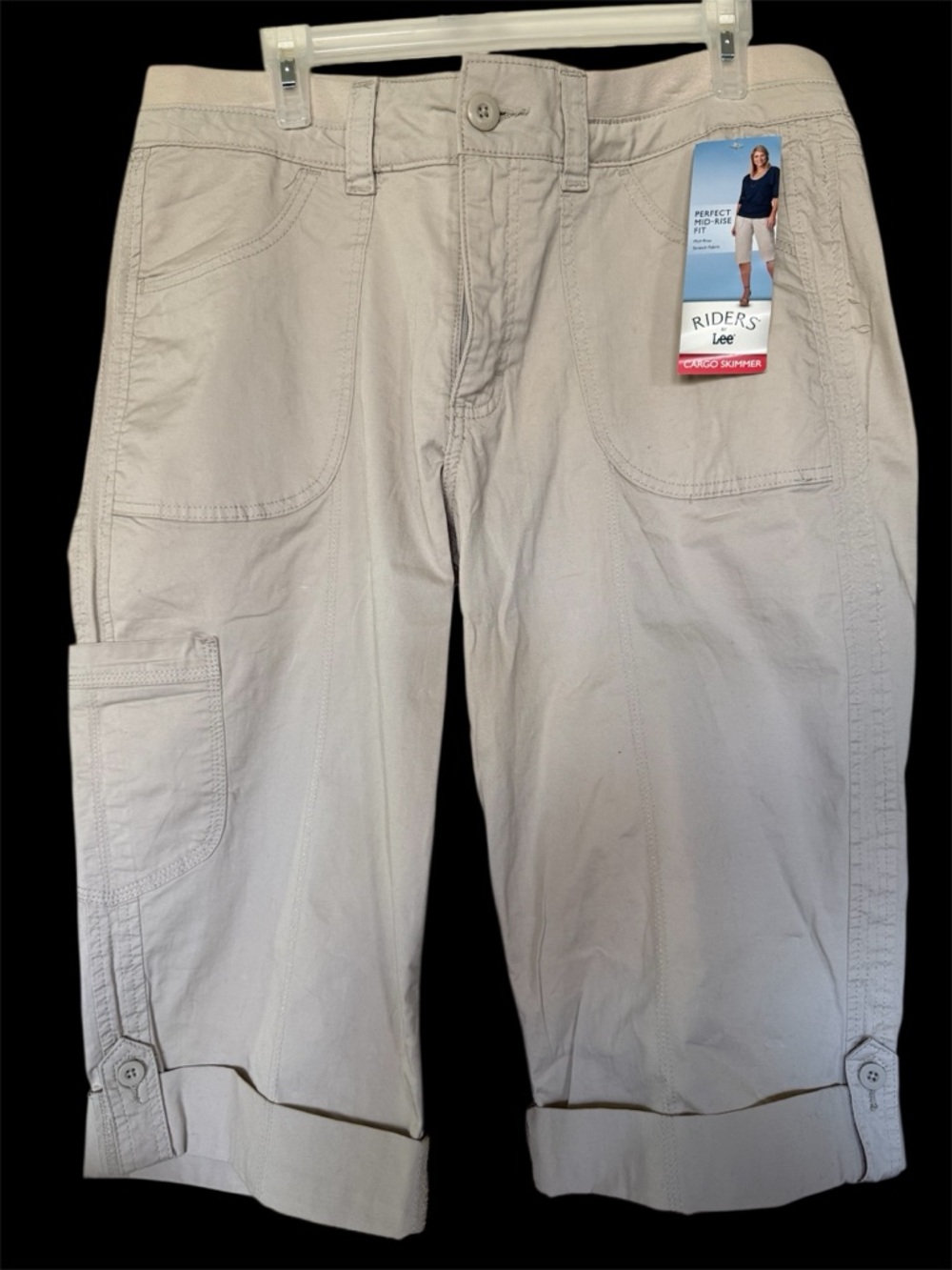 LEE RIDERS Cargo Skimmer Shorts for Women in Light Beige Size 16 New w/tags